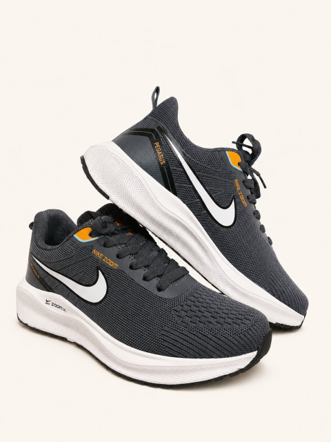 Vietnam Nike shoes thumbnail 2